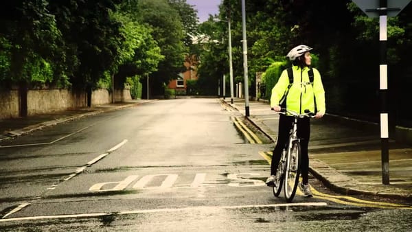 Stay Safe on Rented Bikes & Scooters - Get Drivers Ed's Guide